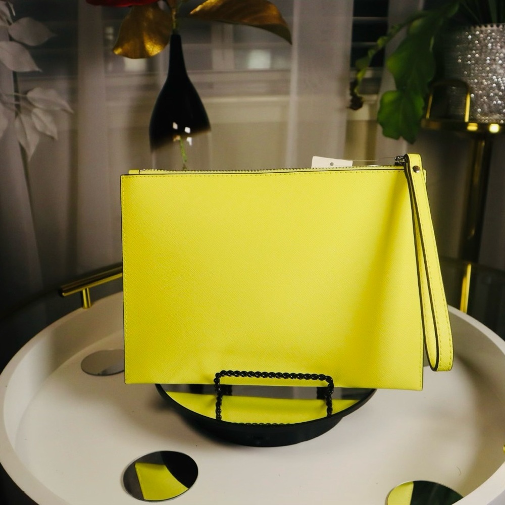 Michael Kors Jet Set travel Studded clutch - Picture 3 of 5